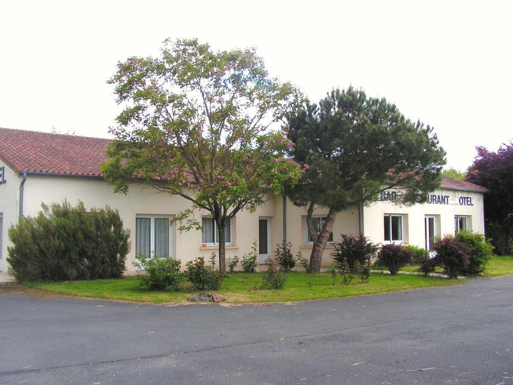 Le Bois Joli Hotel Massais Luaran gambar
